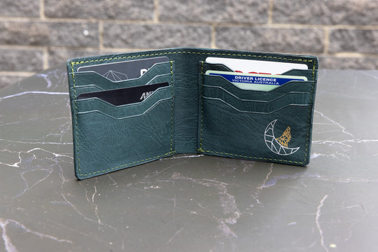 Bifold Wallet in Chevre