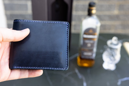 Bifold Wallet in Latigo