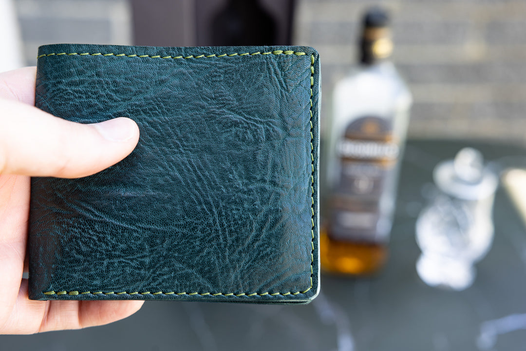 Bifold Wallet in Chevre