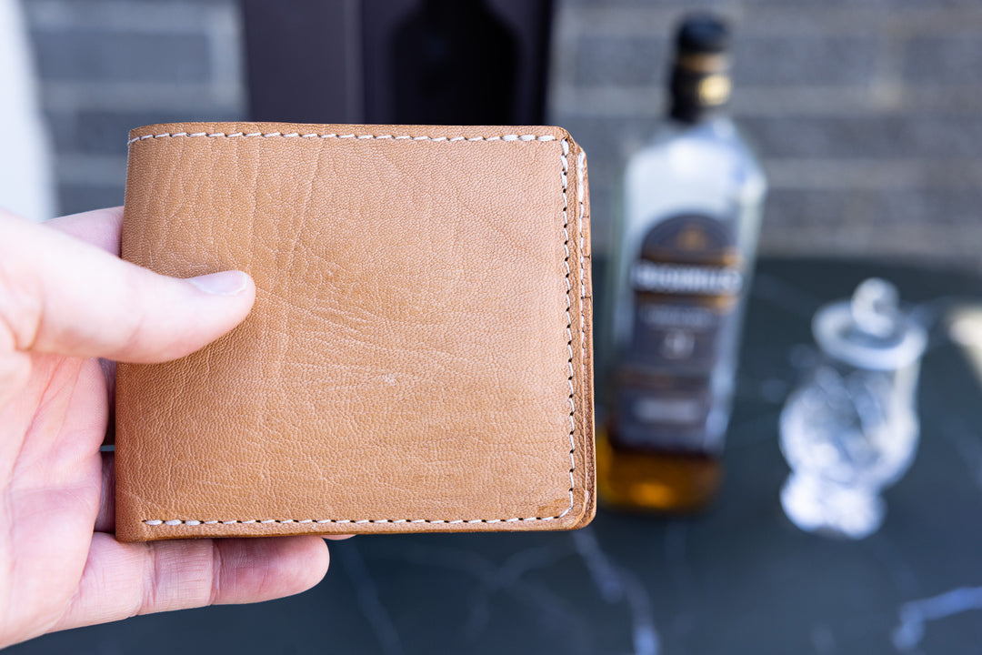 Bifold Wallet in Chevre