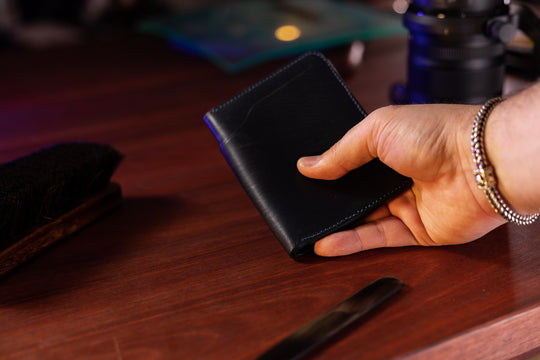 Slim Wallet in Latigo